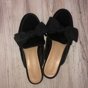 Velvet bow loafer slides
